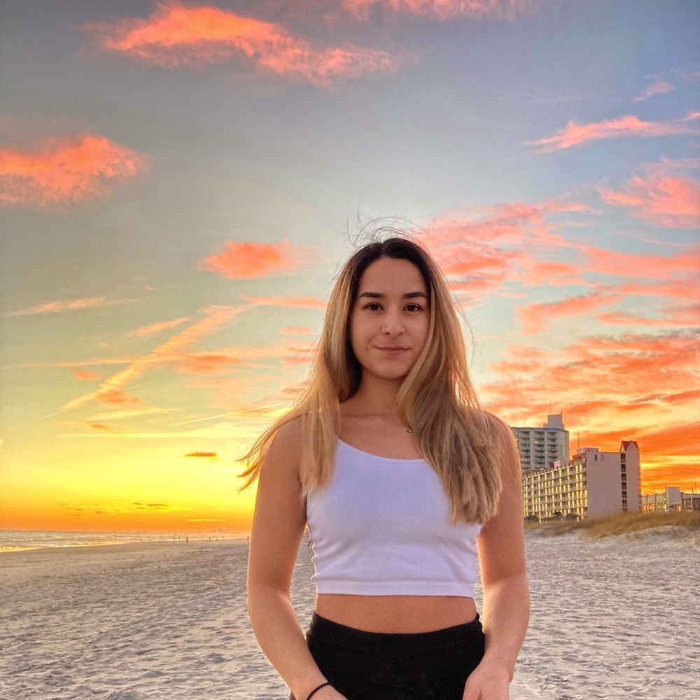 Meet your Posher, Esmeralda